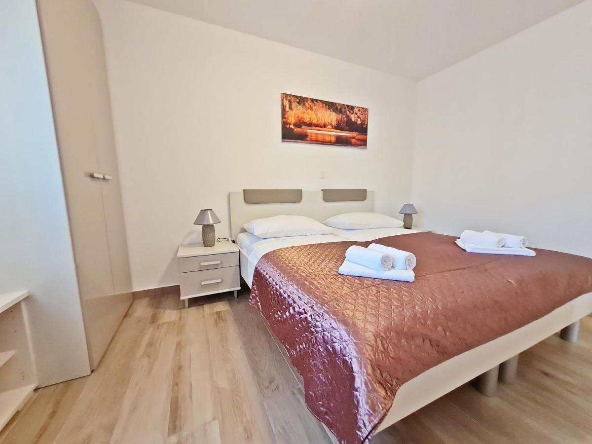 AB Villa Podstrana Exteriör bild