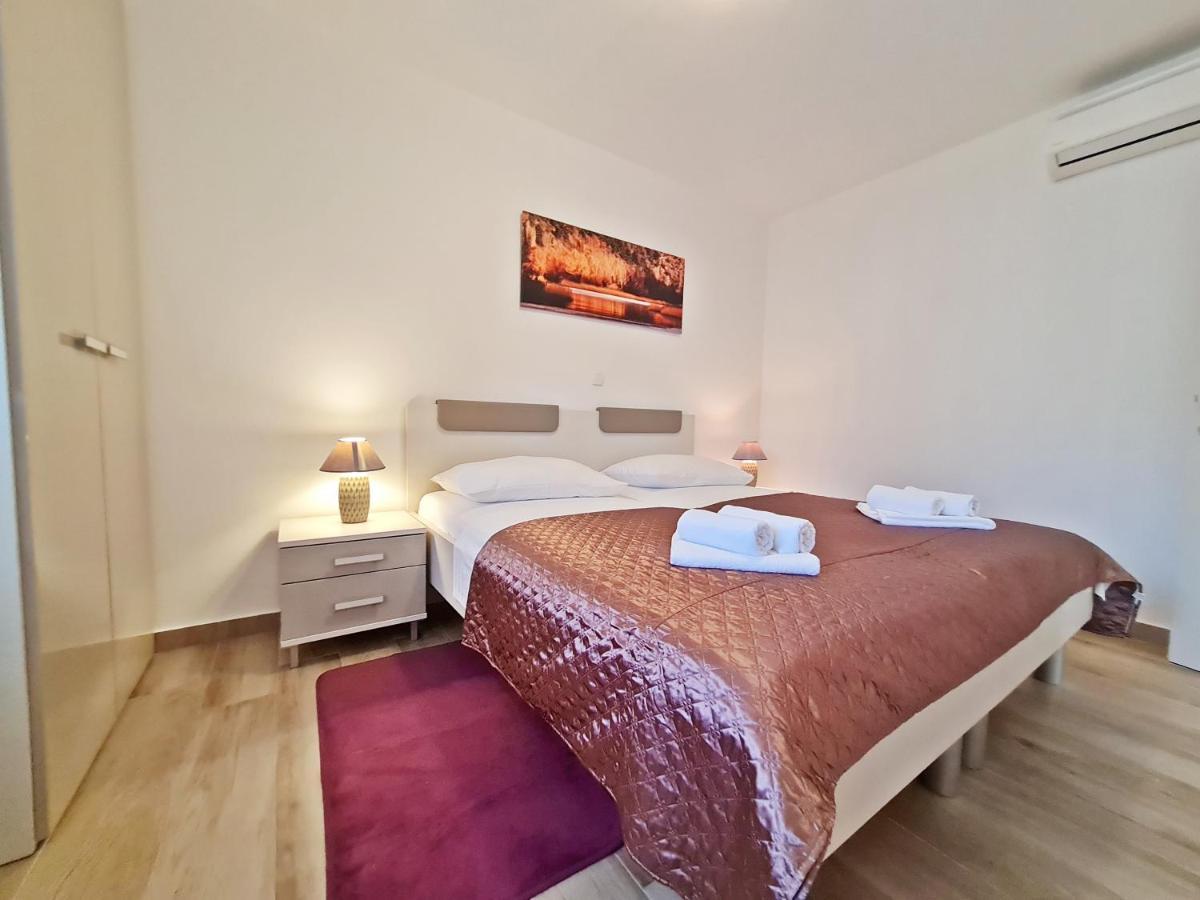 AB Villa Podstrana Exteriör bild
