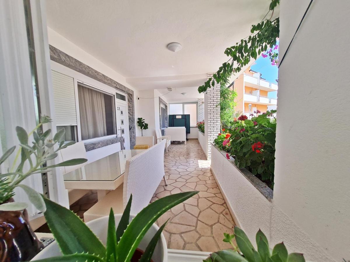 AB Villa Podstrana Exteriör bild
